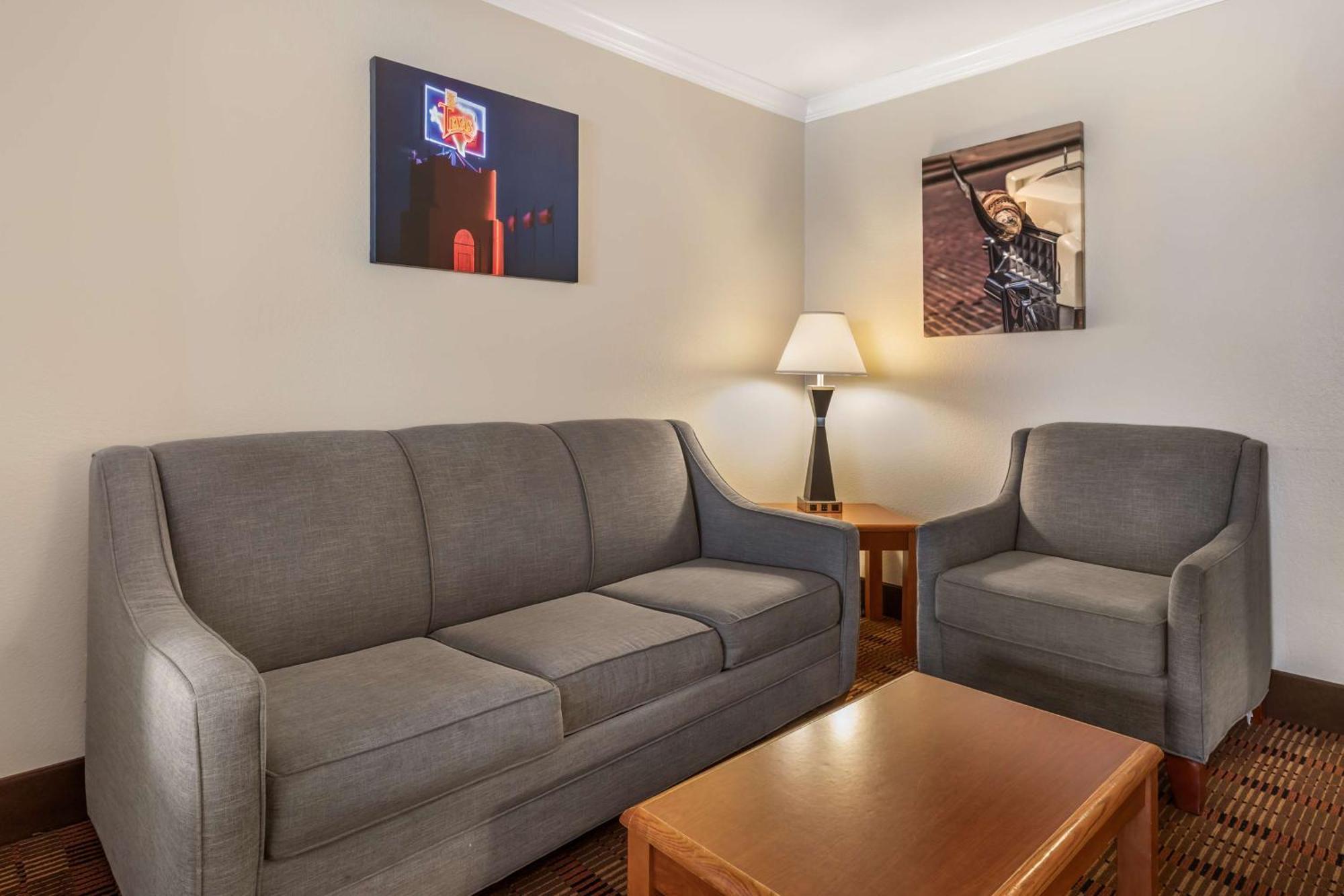 Best Western Club House Inn & Suites Mineral Wells Zewnętrze zdjęcie