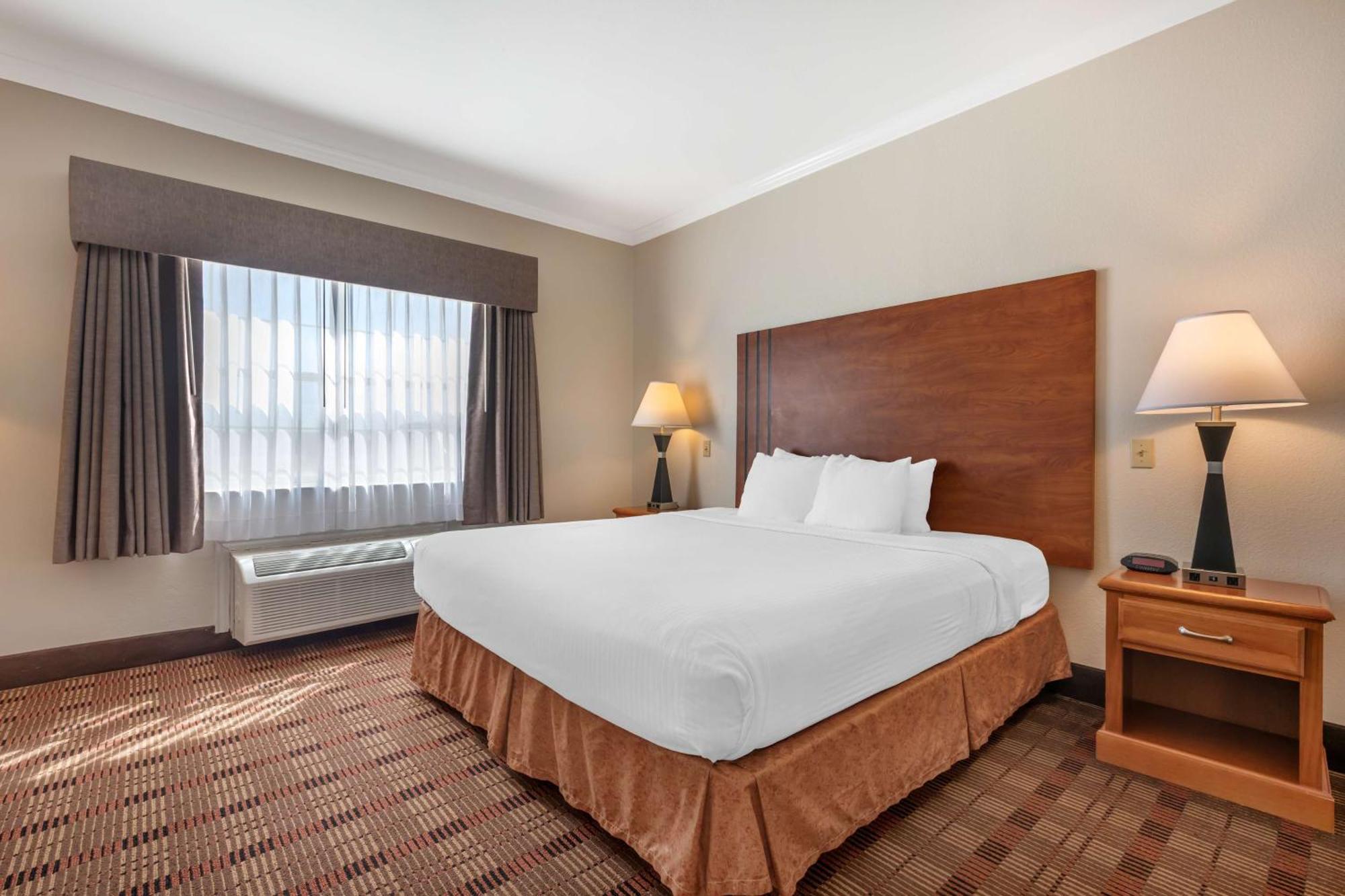 Best Western Club House Inn & Suites Mineral Wells Zewnętrze zdjęcie