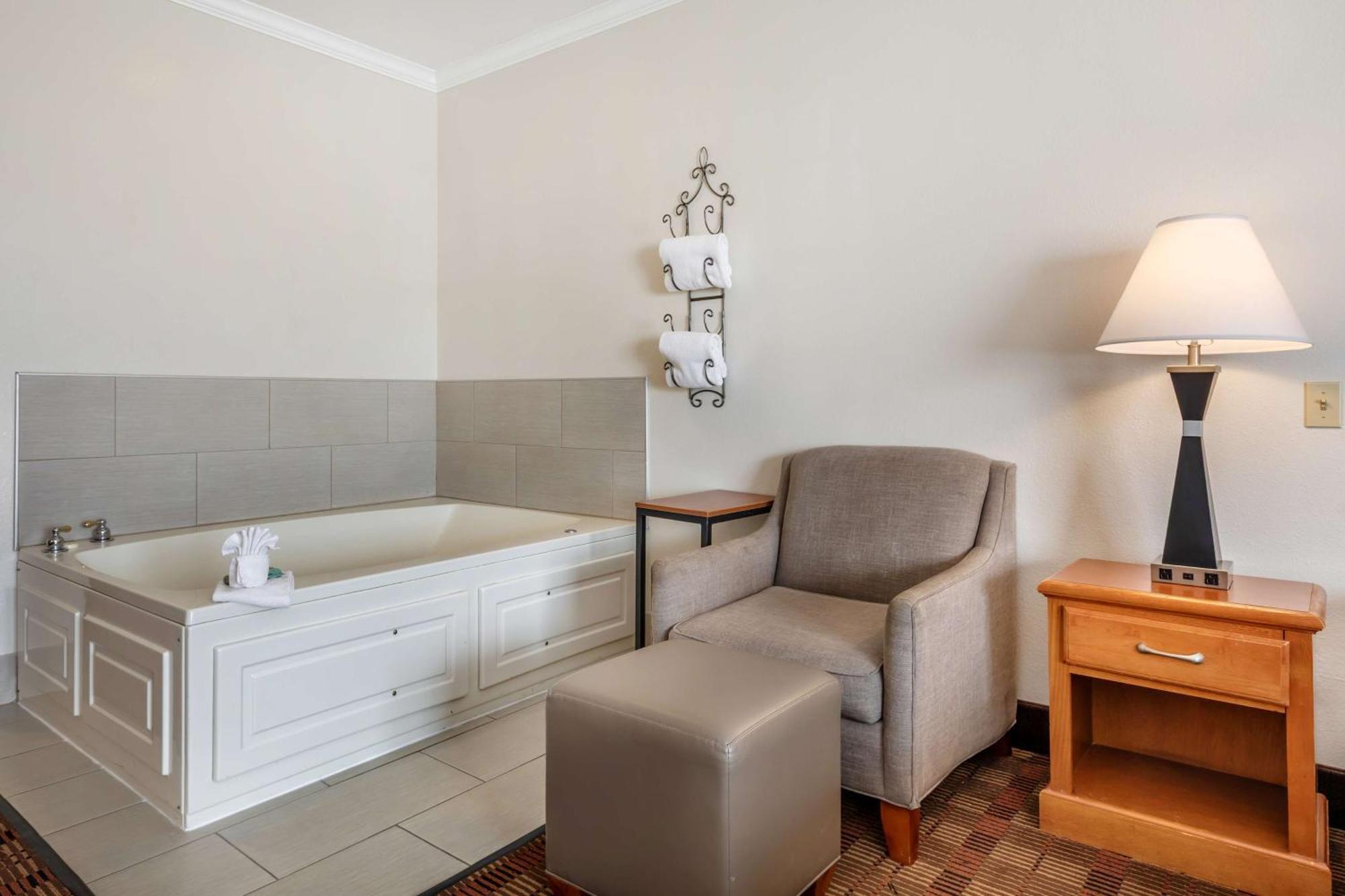 Best Western Club House Inn & Suites Mineral Wells Zewnętrze zdjęcie