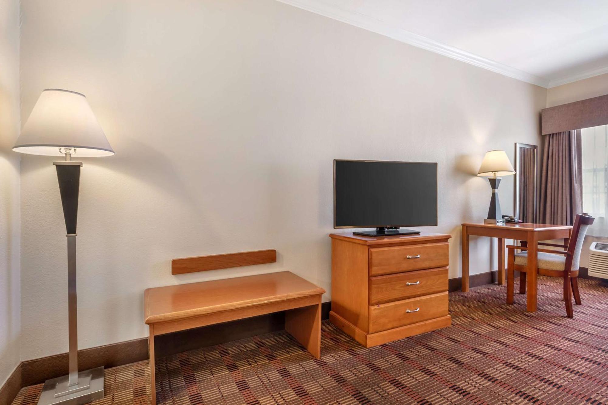 Best Western Club House Inn & Suites Mineral Wells Zewnętrze zdjęcie